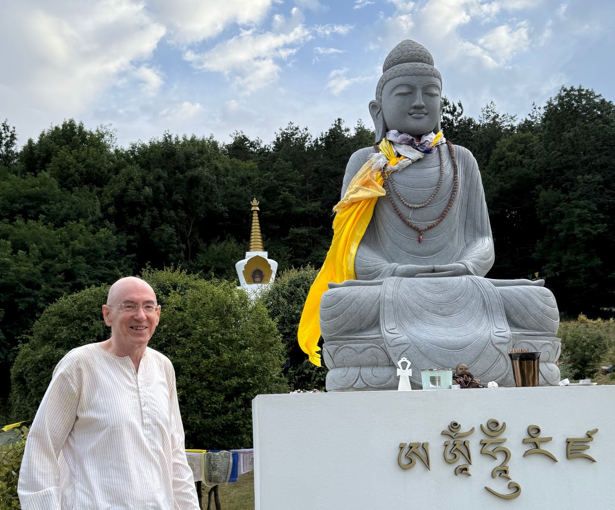 Az Álomvölgyi Megvilágosodás Sztúpa Buddhája