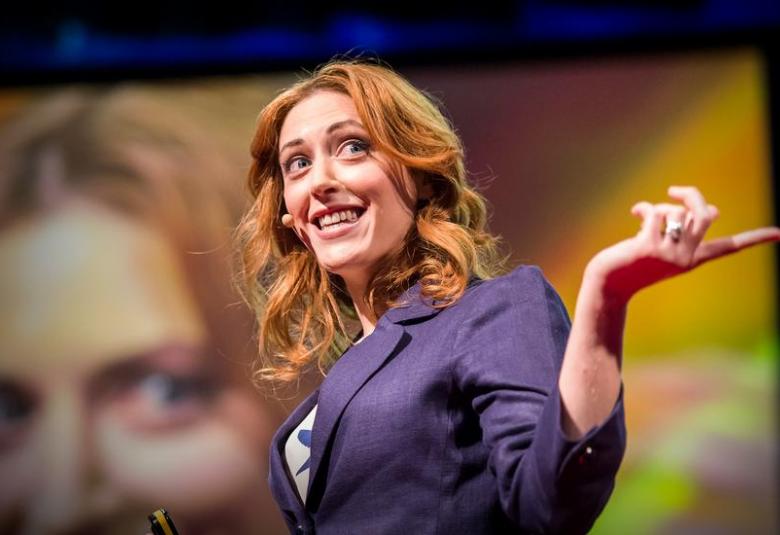 Kelly McGonigal a TED színpadán